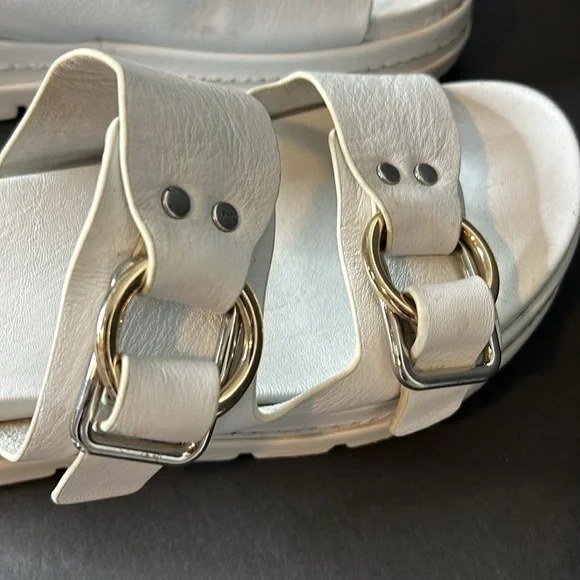 J/Slides BAHA white leather sandal size 9 - Picture 6 of 8